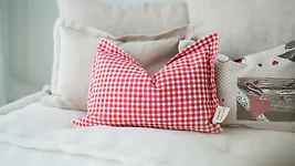 Rotes Zirbenkissen (22x34cm) - 100% Baumwolle